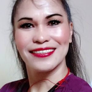 Meet your Posher, Loida